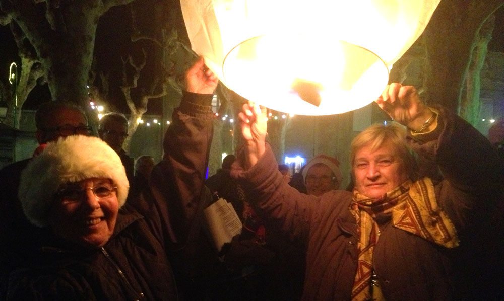 Lanterne volante cafe marcelin albert 2014