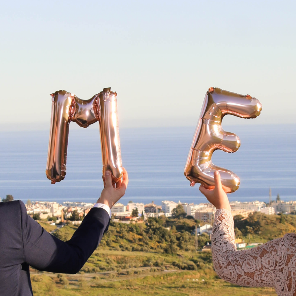 déco en forme de lettres pour mariage