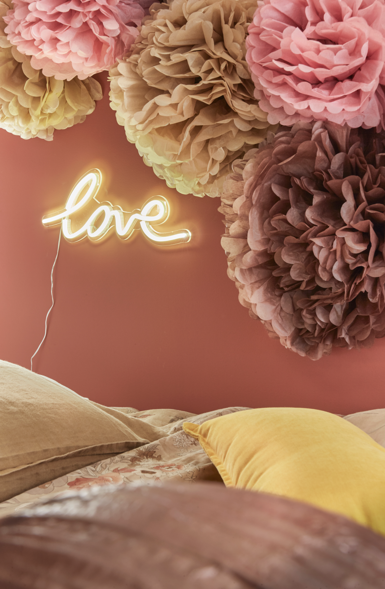 décoration saint valentin pompons papier chambre intérieur 2018 néon love