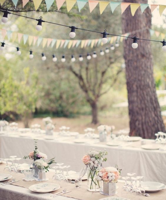 Des idées pour votre décoration de table de mariage champêtre !