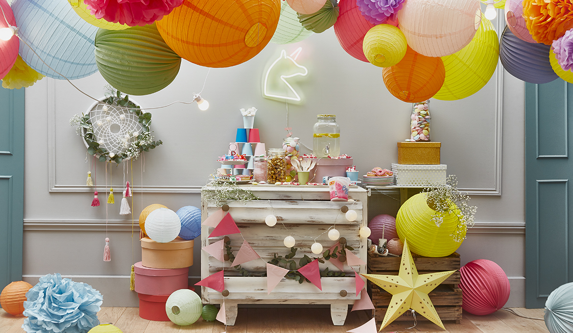 Déco anniversaire enfant : goûter et candy bar pour kids party