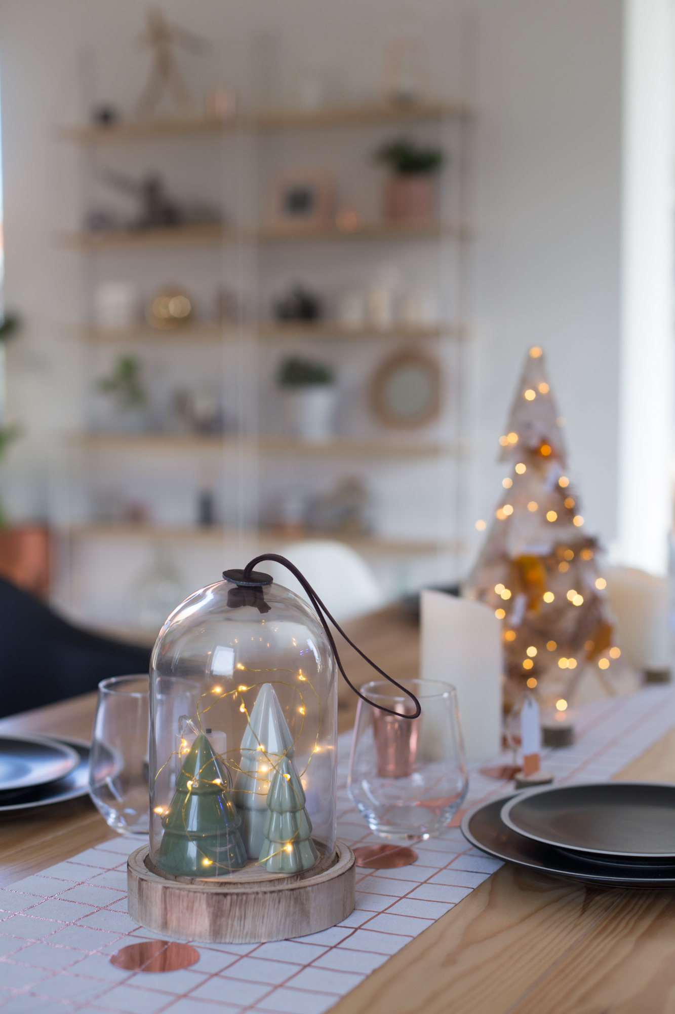 cloche en verre déco de table de noel rose gold bois mint & paper blog décoration