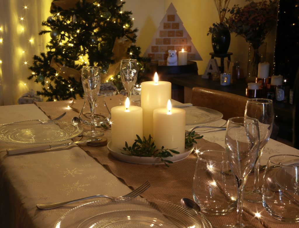 Pinterest Centre De Table Noel Noël 2021 : Nos Meilleures Idées pour votre Table - SkyLantern.fr