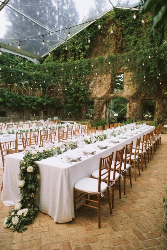 decoration mariage exterieur vegetal avec guirlande guinguette