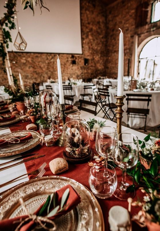 deco mariage terracotta rustique chic decoration table avec chandelle et vegetal 