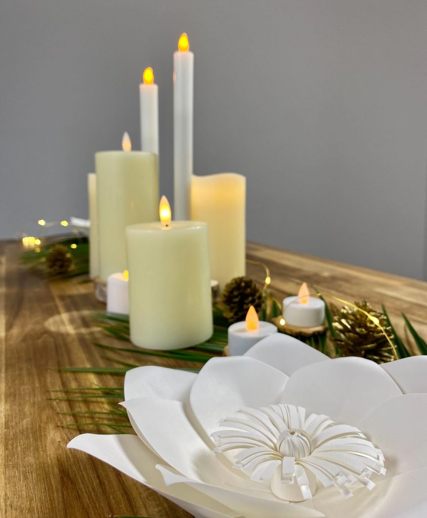 deco table mariage végétal champêtre bohème avec bougies led et fleurs en papier