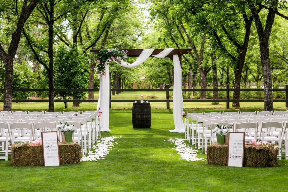 Arche de tonnelle de Jardin pour cérémonie de Mariage en Plein air