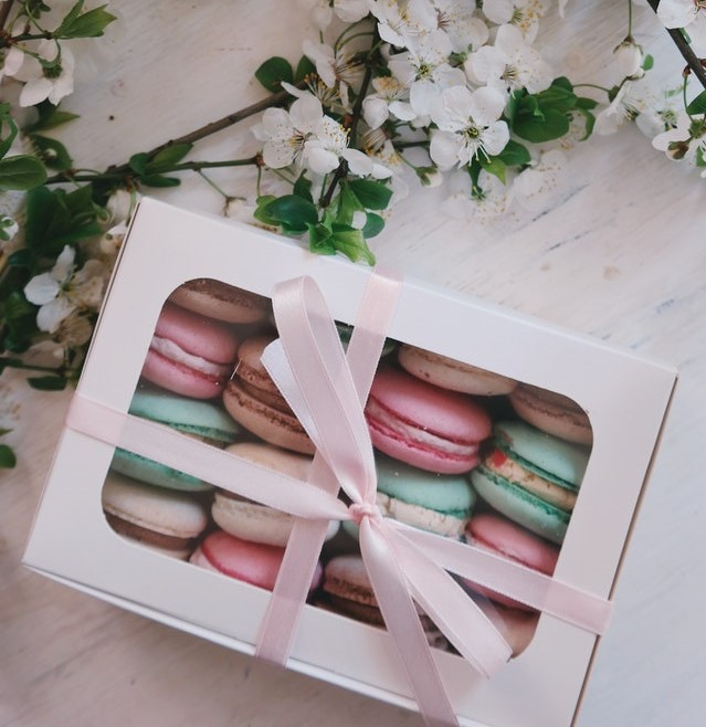 boîte de macarons pour cadeau invité mariage